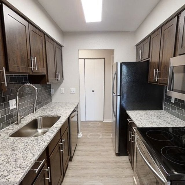 Andover at Crabtree Apartments - B3 Virtual Tour